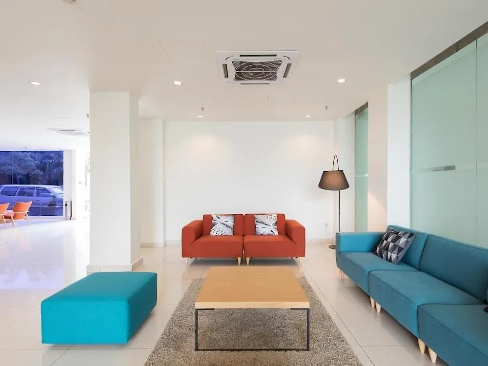 Tune Hotel Klia Aeropolis Сепанг