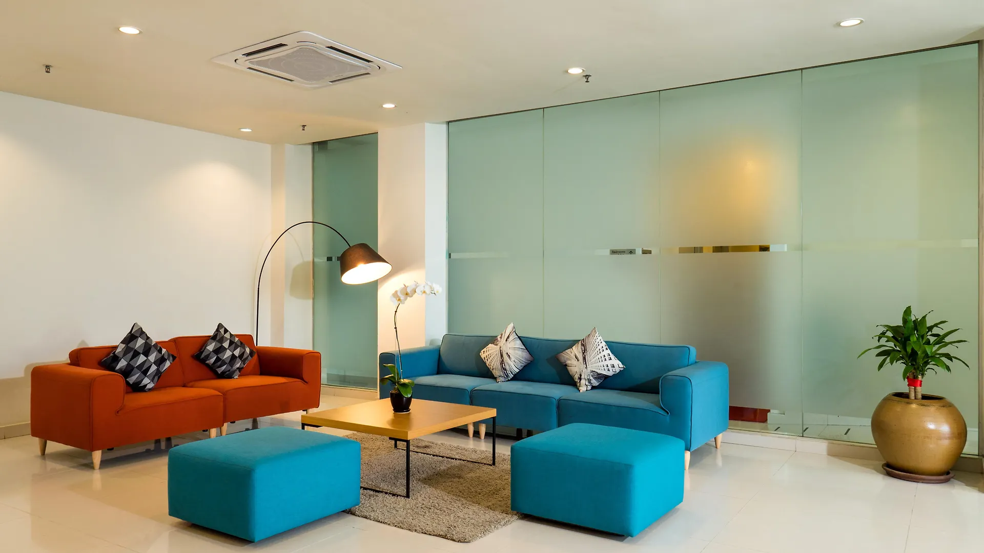 Tune Hotel Klia Aeropolis Сепанг