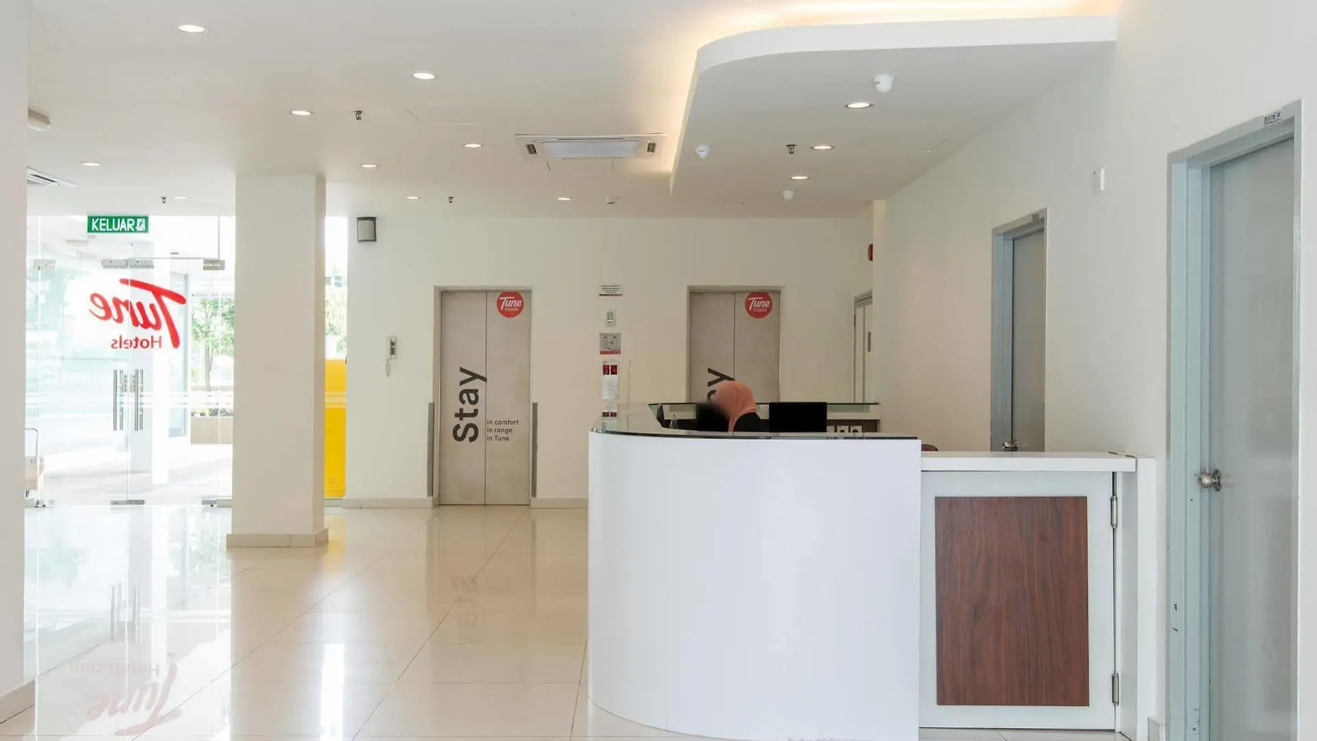Tune Hotel Klia Aeropolis Сепанг 3*,  Малайзия